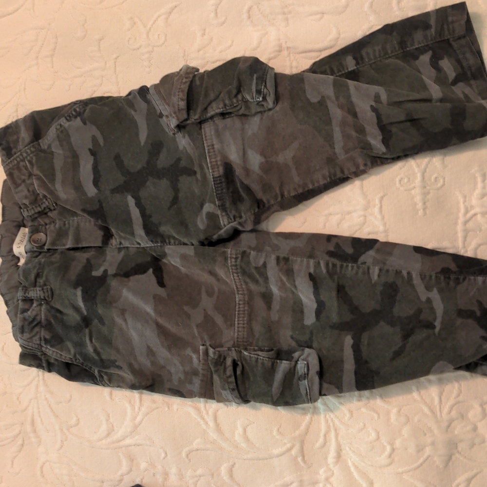 Zhoe and Tobiah toddler boy camo pants 24 months